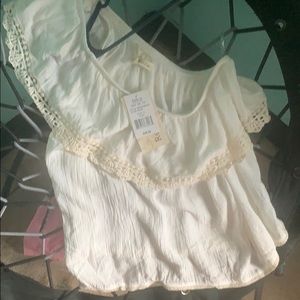 Half sleeved shirt!